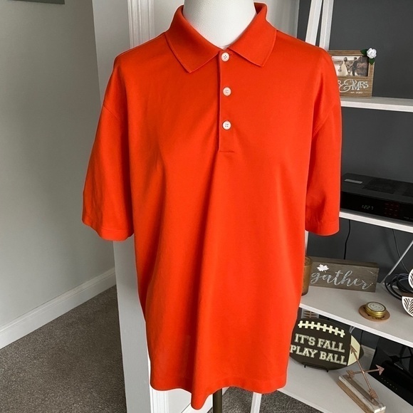 𝅺Nike Golf Shirt - Picture 1 of 3